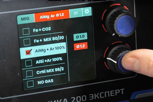 Обзор меню полуавтомата Аврора Динамика 200 Эксперт