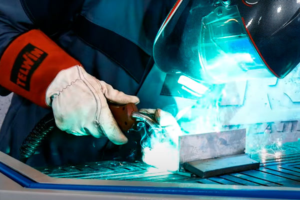 Сварка алюминия бюджетным полуавтоматом Аврора Динамика Адаптив