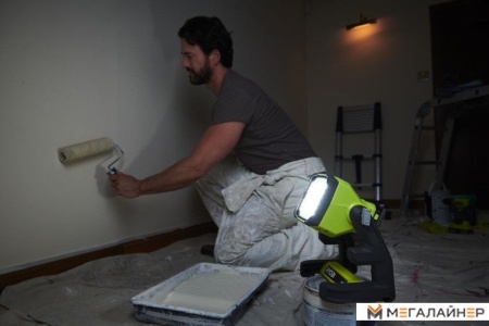 Фонарь Ryobi RLFDIB-0 (без АКБ)