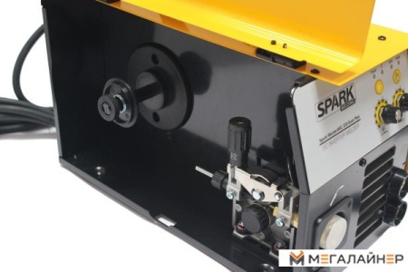 Сварочный инвертор Spark MasterARC 210 Euro Plus