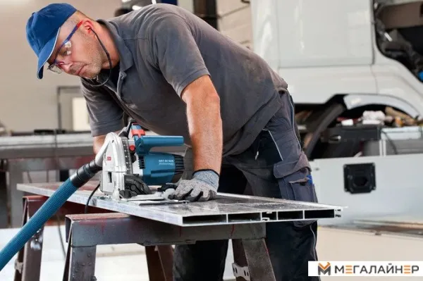Дисковая пила Bosch GKT 55 GCE Professional купить в Минске с доставкой