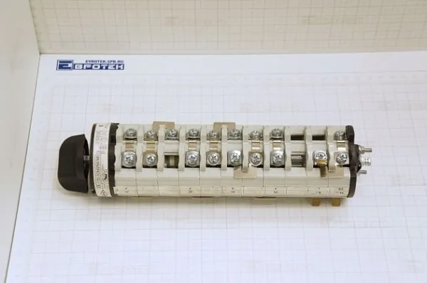 Переключатель положений верхний Telwin Supermig 480 - запчасть