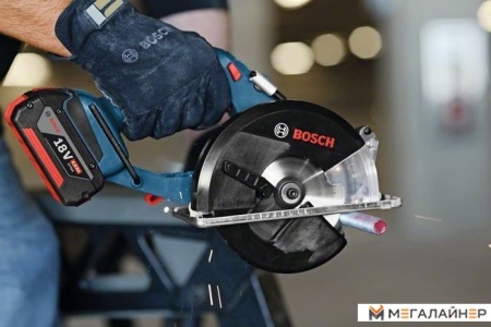 Дисковая пила Bosch GKM 18 V-LI Professional 06016A4002 (два аккумулятора 5 А*ч) купить в Минске с доставкой