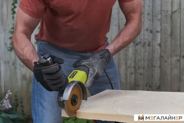 Угловая шлифмашина Ryobi RAG750-115G купить в Минске с доставкой