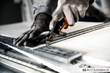 Нож строительный Fiskars CarbonMax 1027224 купить в Минске с доставкой