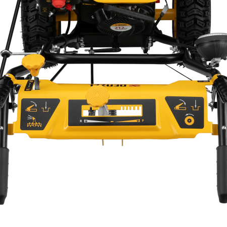 Гибридная снегоуборочная машина с функц. подметания Denzel SWB-600, 212 сс, руч. старт, 2 насадки купить в Минске с доставкой