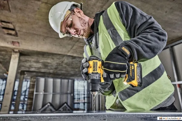 Дрель-шуруповерт DeWalt DCD800E1T (с 1-им АКБ 1.7 Ач, кейс) купить в Минске с доставкой