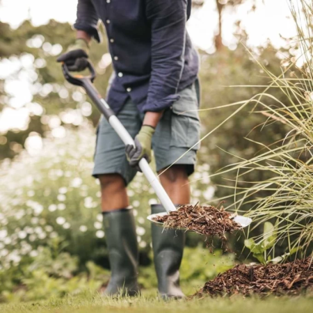 Лопата совковая телескопическая Xact FISKARS (возможные длины: 120,8-140 см) 1066734 купить в Минске с доставкой