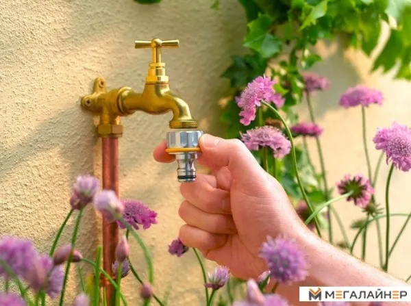 Коннектор Hozelock 1/2” & 3/4” Outdoor Tap Pro 2041 купить в Минске с доставкой