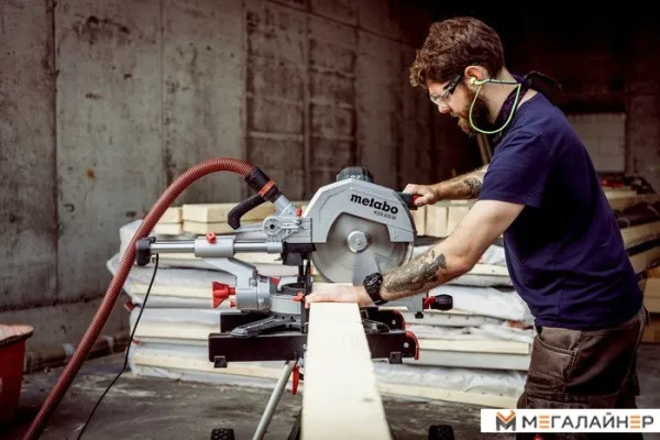 Торцовочная пила Metabo KGS 305 M 613305000 купить в Минске с доставкой