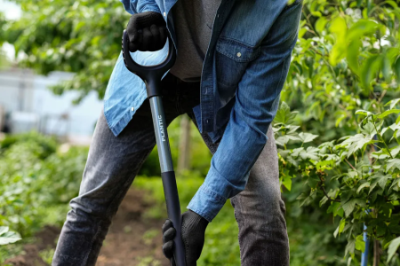 Лопата штыковая остроконечная Plantic Terra Pro 11002-01 купить в Минске с доставкой