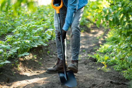 Лопата штыковая остроконечная Plantic Terra 11005-01 купить в Минске с доставкой