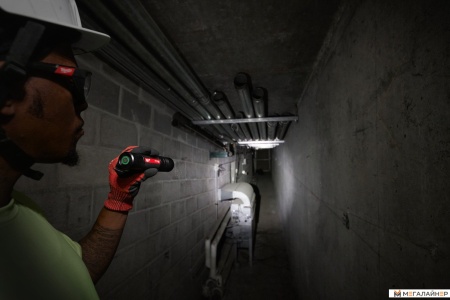 Фонарь Milwaukee L4 FL2000-301 4933479637