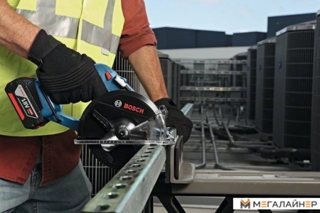 Дисковая пила Bosch GKM 18 V-LI Professional 06016A4002 (два аккумулятора 5 А*ч) купить в Минске с доставкой