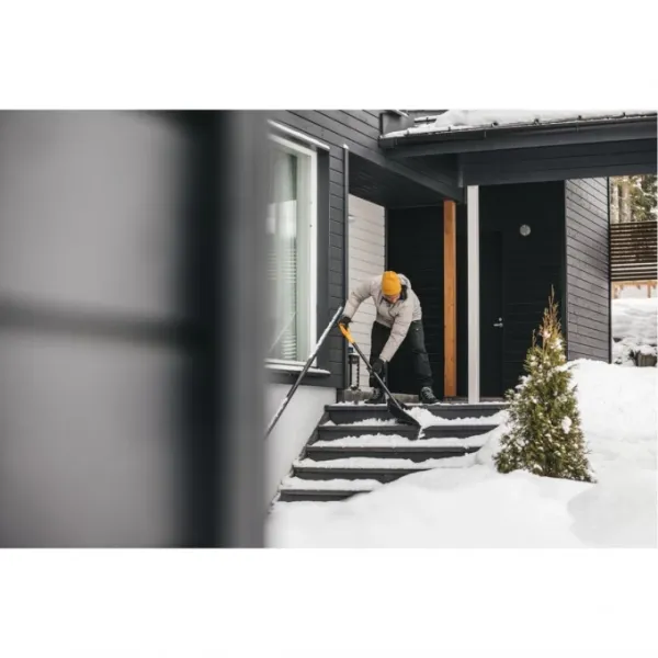 Лопата снеговая Solid FISKARS 1052525 купить в Минске с доставкой