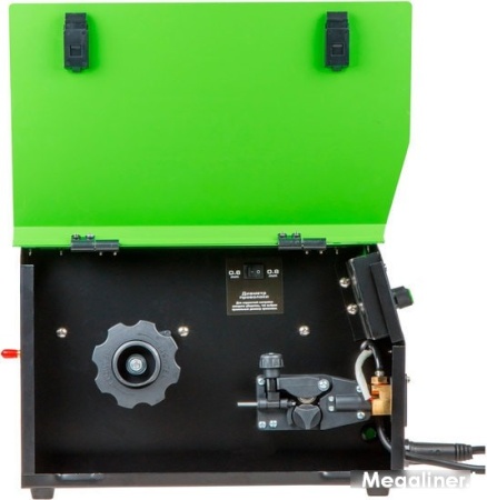 Сварочный инвертор DGM PROMIG-252E