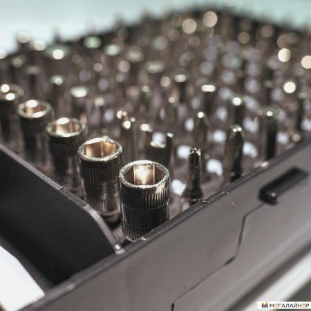 Набор отвертка с битами и головками Bort BTK-117 (117 предметов) купить в Минске с доставкой