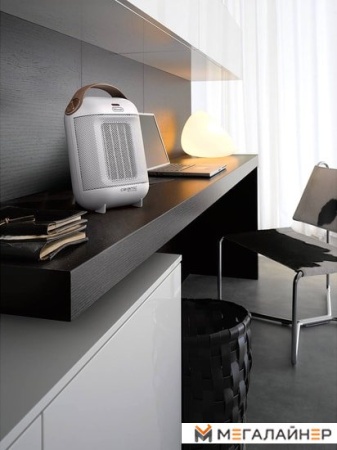 Тепловентилятор DeLonghi HFX30C18.IW