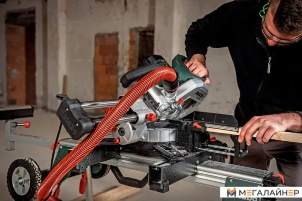 Торцовочная пила Metabo KGS 254 M 613254000 купить в Минске с доставкой