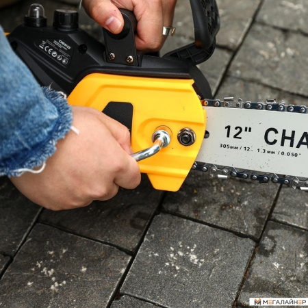 Аккумуляторная пила Deko DKCHS 20 085-2001 (с 1-им АКБ) купить в Минске с доставкой