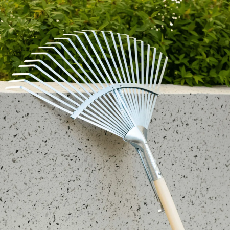 Грабли веерные Plantic Pro 33380-01 купить в Минске с доставкой