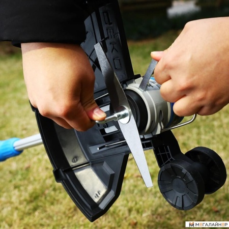 Триммер Deko DKTR20 085-2004 (с 1-им АКБ) купить в Минске с доставкой