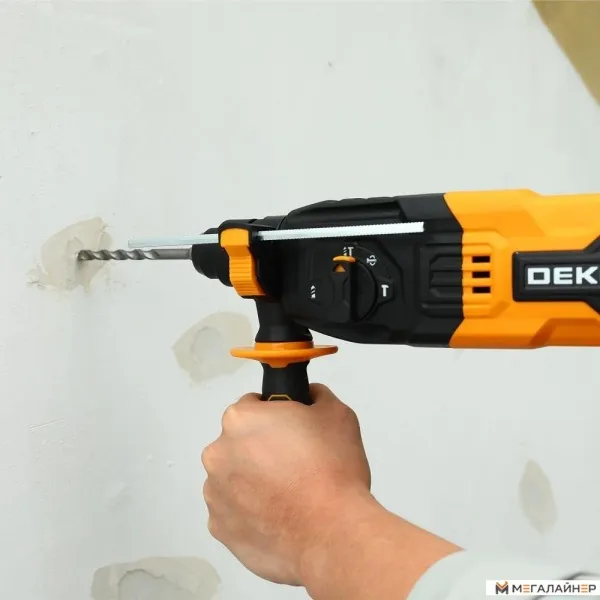 Перфоратор Deko DKH900 083-1044 (кейс) купить в Минске с доставкой