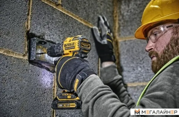 Дрель-шуруповерт DeWalt DCD708N-XJ (без АКБ) купить в Минске с доставкой